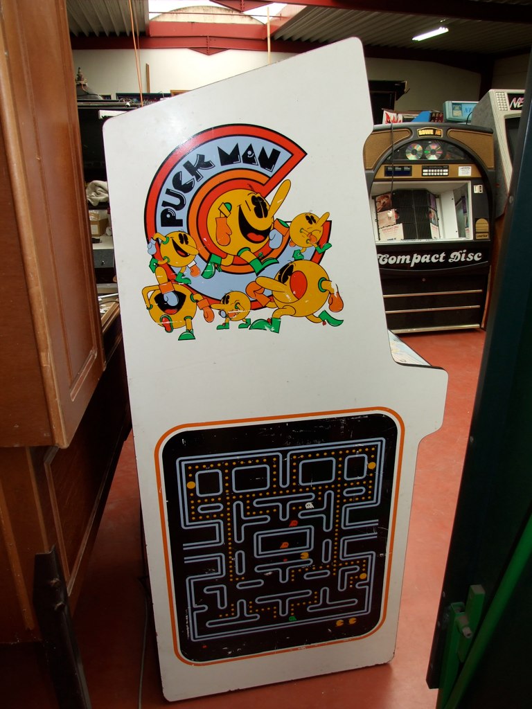 Puckman Arcade Game