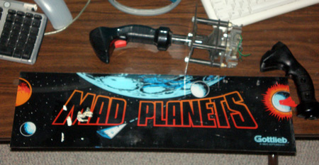 Mad Planets Joystick / Marquee